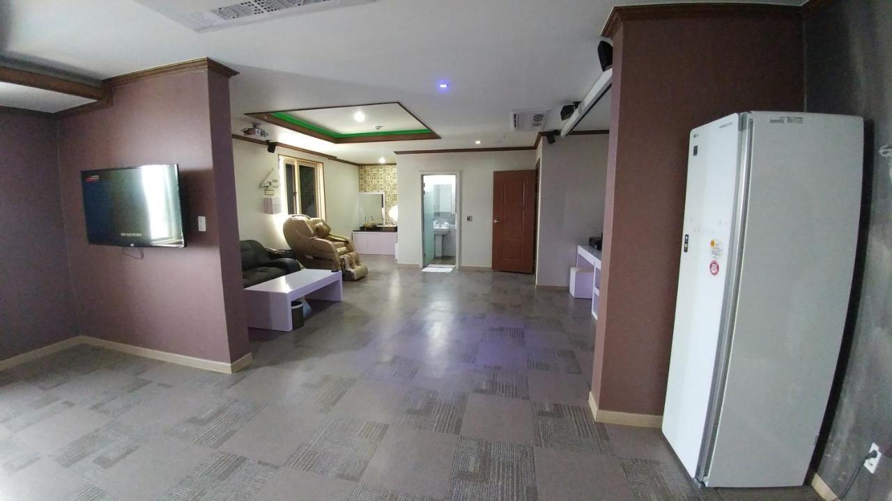 Iris Hotel Seosan Екстериор снимка